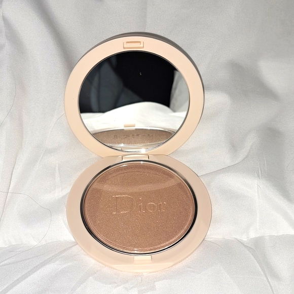 Dior Forever Couture Luminizer Intense Highlighting Powder - Picture 1 of 6